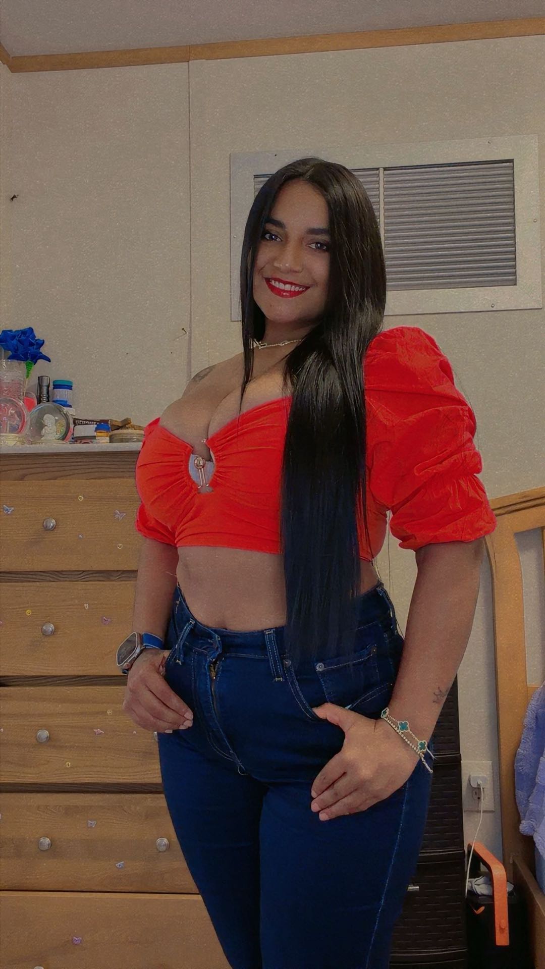 Live on LivCam — Sophia